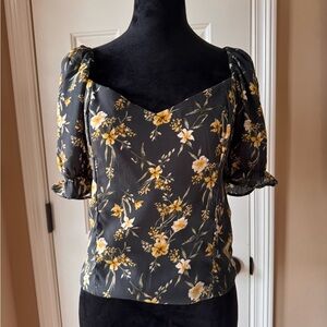 Abercrombie & Fitch Charcoal and Yellow Floral Cropped Blouse size medium